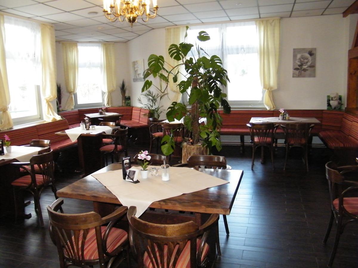 Hotel Restaurant Hohe Tanne Grossbreitenbach Bagian luar foto