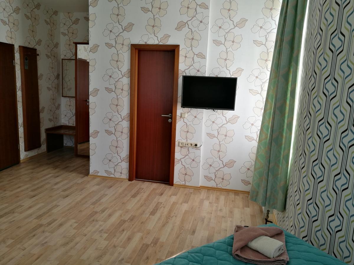 Hotel Restaurant Hohe Tanne Grossbreitenbach Bagian luar foto